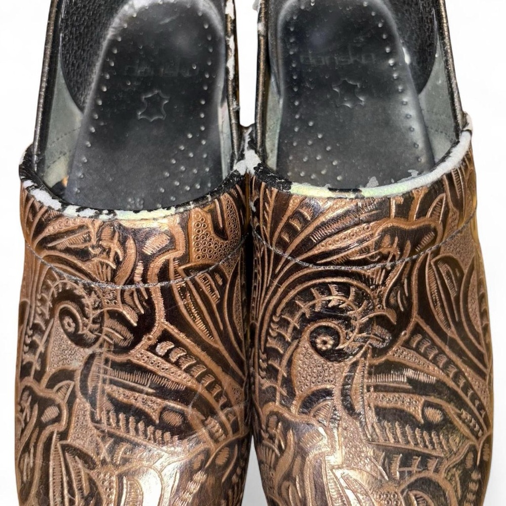 Dansko Women's Brown Patterned Mules - image 2